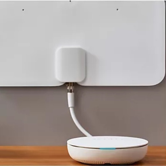 Brand New Tablo 4th Gen 2-Tuner 128GB Over the Air DVR & 35 Mile TV Antenna - Picture 12 of 16